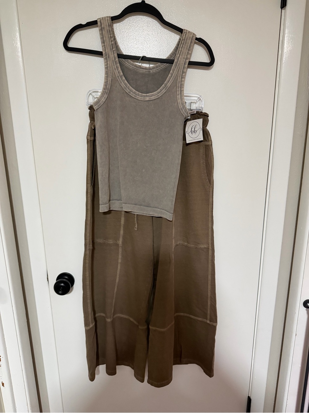 Zenana Outfitters Wide-Leg Paneled Pants in Olive Brown